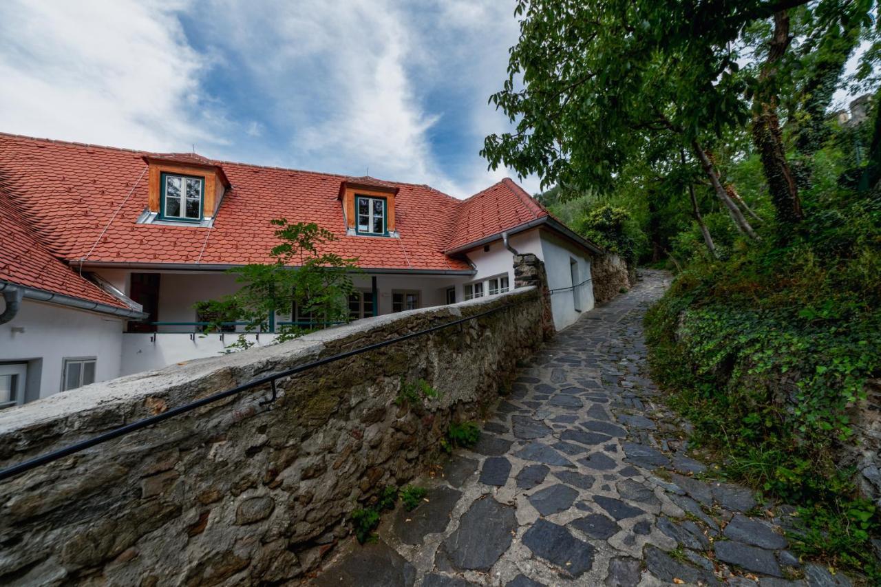 Smile Apartments Zum Goldenen Strauss Dürnstein Buitenkant foto